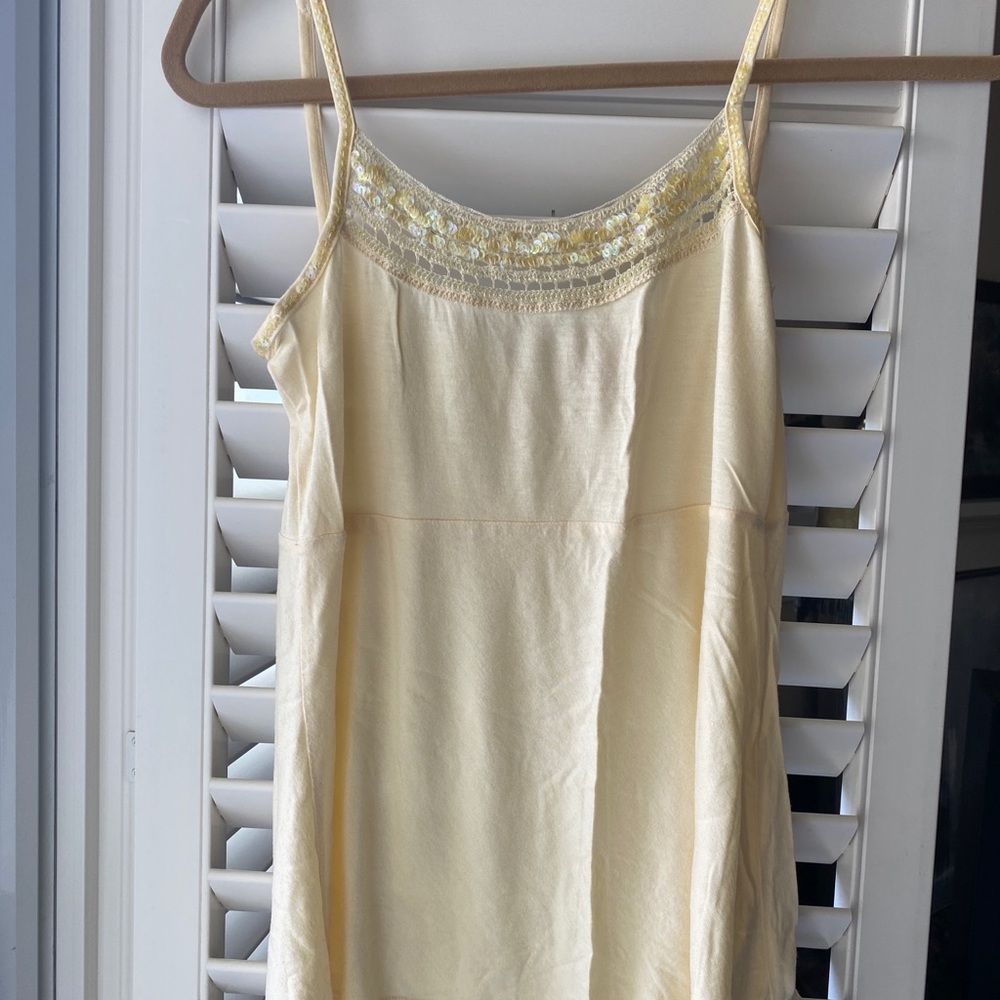 pale yellow tank top